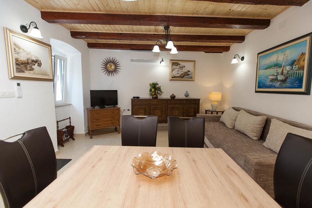 אומיסאליי Holiday Home Nika מראה חיצוני תמונה